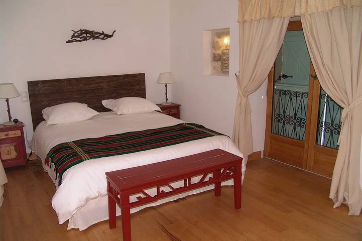 Gîte pour 6 personnes, avec jardin à Lablachère - 2