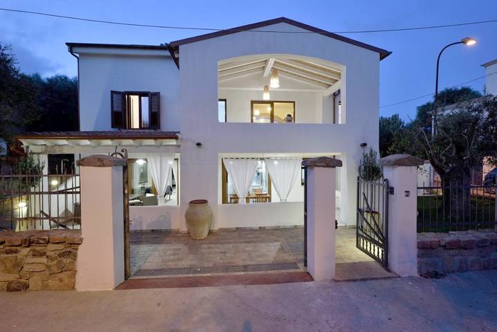 Gîte pour 2 personnes, avec jardin à Santa Maria Navarrese - 4