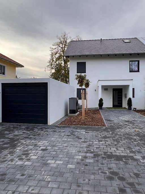 Ganze Wohnung, Viel Platz in Burghausen für Freunde und Familie in Burghausen, Landkreis Altötting