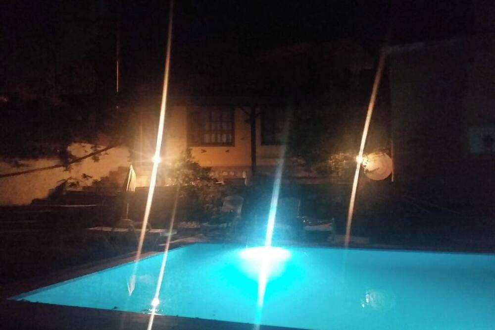 Adorable 2 bedrooms villa with swimmingpool Ac in peaceful Kirazlı Kusadasi Efes in Kusadasi, Turkish Aegean