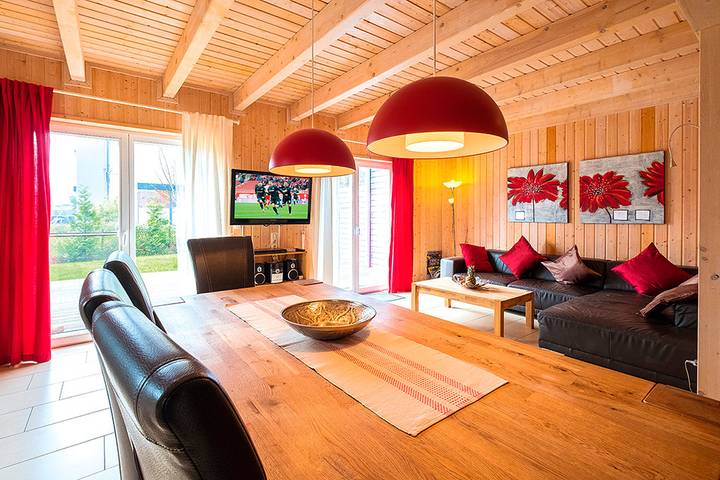 Ferienhaus für 8 Personen, mit Terrasse und Sauna in Breege - 2