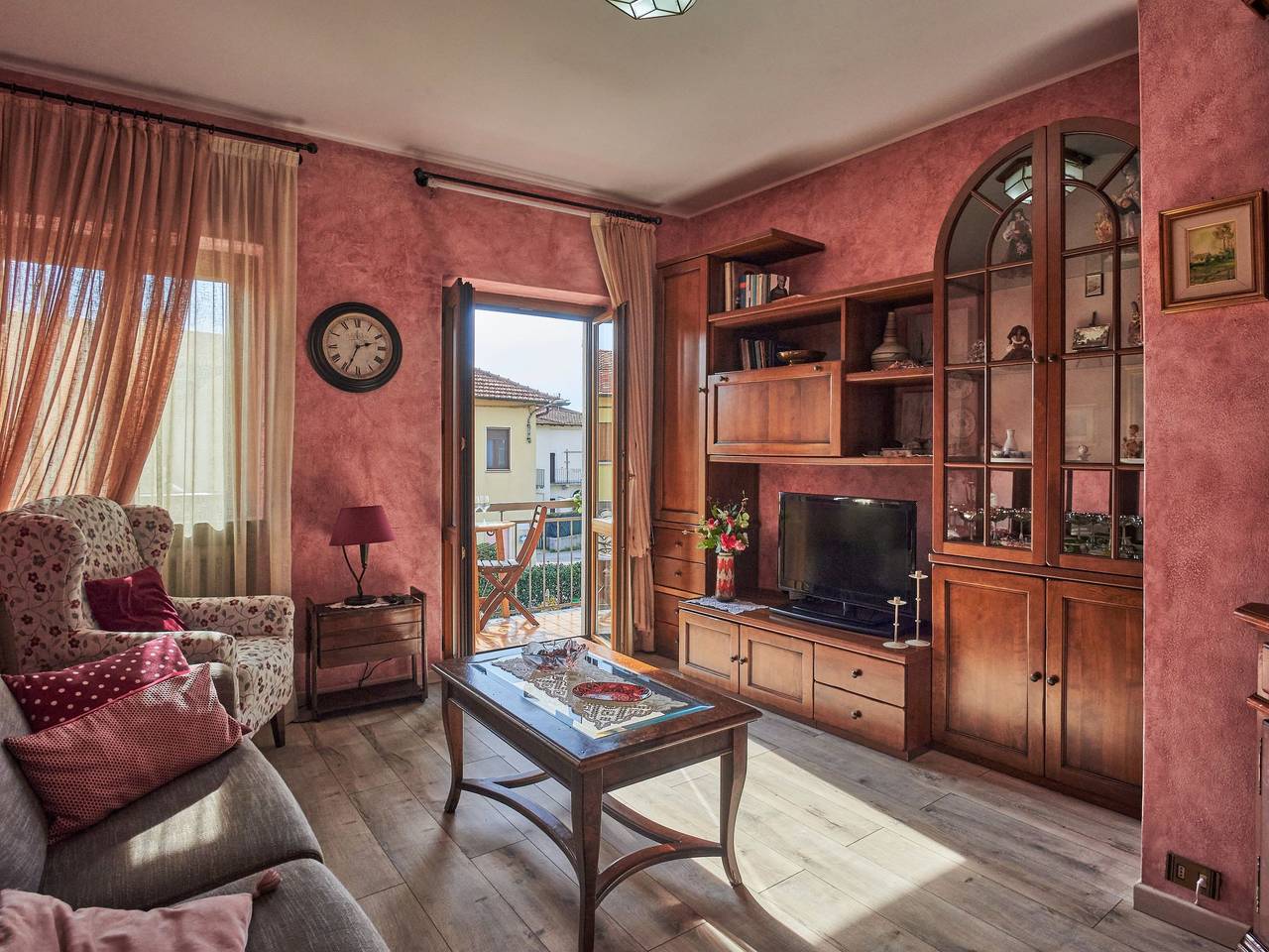 Ganze Wohnung, Il Castello in Morosolo, Casciago