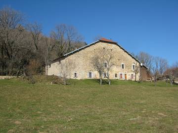 Chambre d’hôte pour 2 personnes, avec jardin à Montmahoux