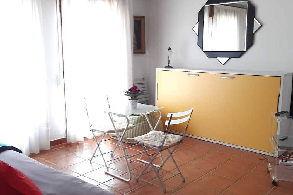 Apartamento entero, Pequeño y Coqueto apartamento en Riaza in Riaza, Provincia de Segovia