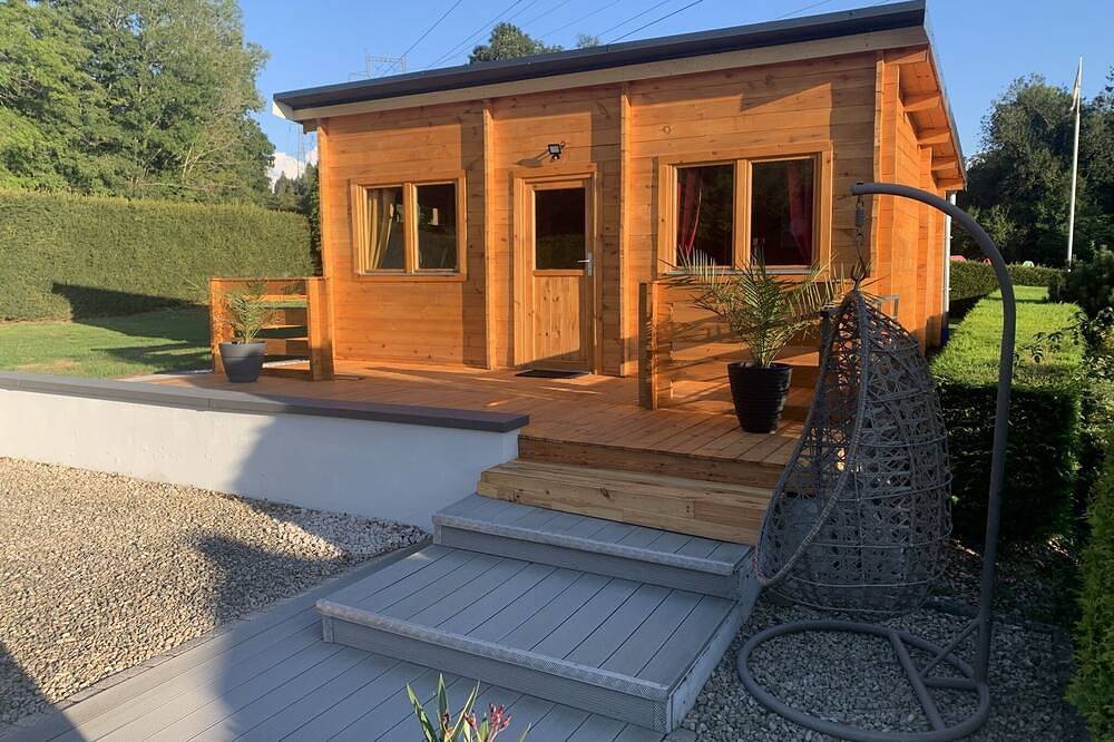 Chalet 2 personnes avec jacuzzi et piscine partagée in Corcieux, Parc naturel régional des Ballons des Vosges
