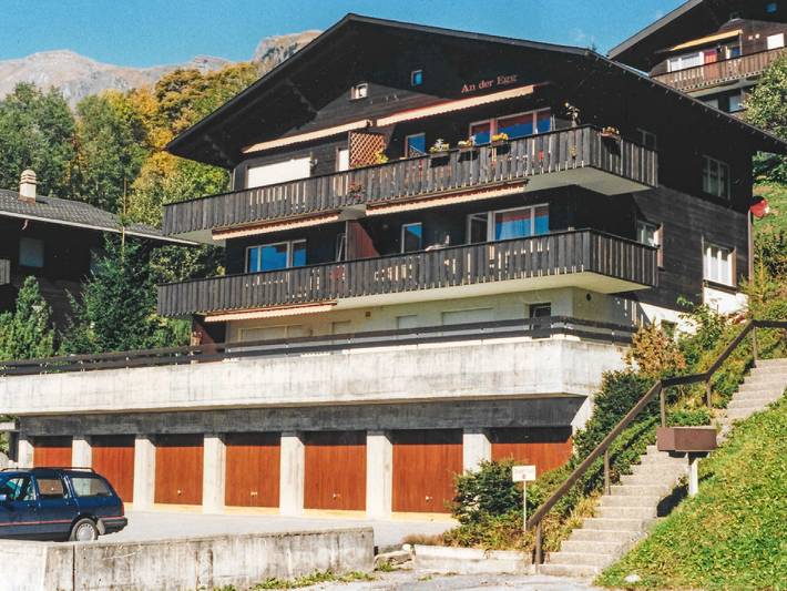 Vacation rental for 5 people, with view and balcony as well as yard in Grindelwald