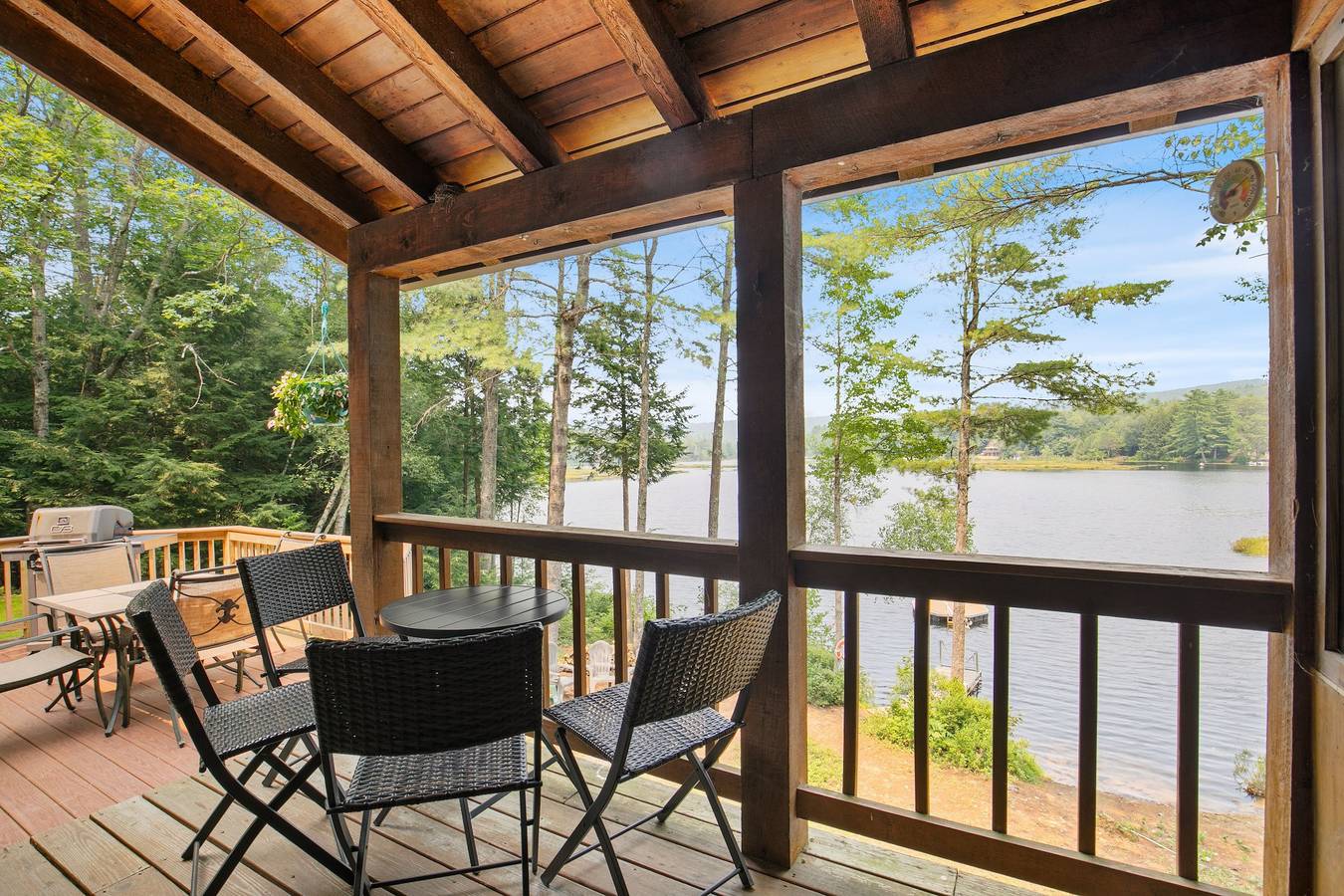 Private Lakefront - Luxury Log House in Sanbornton, Belknap County