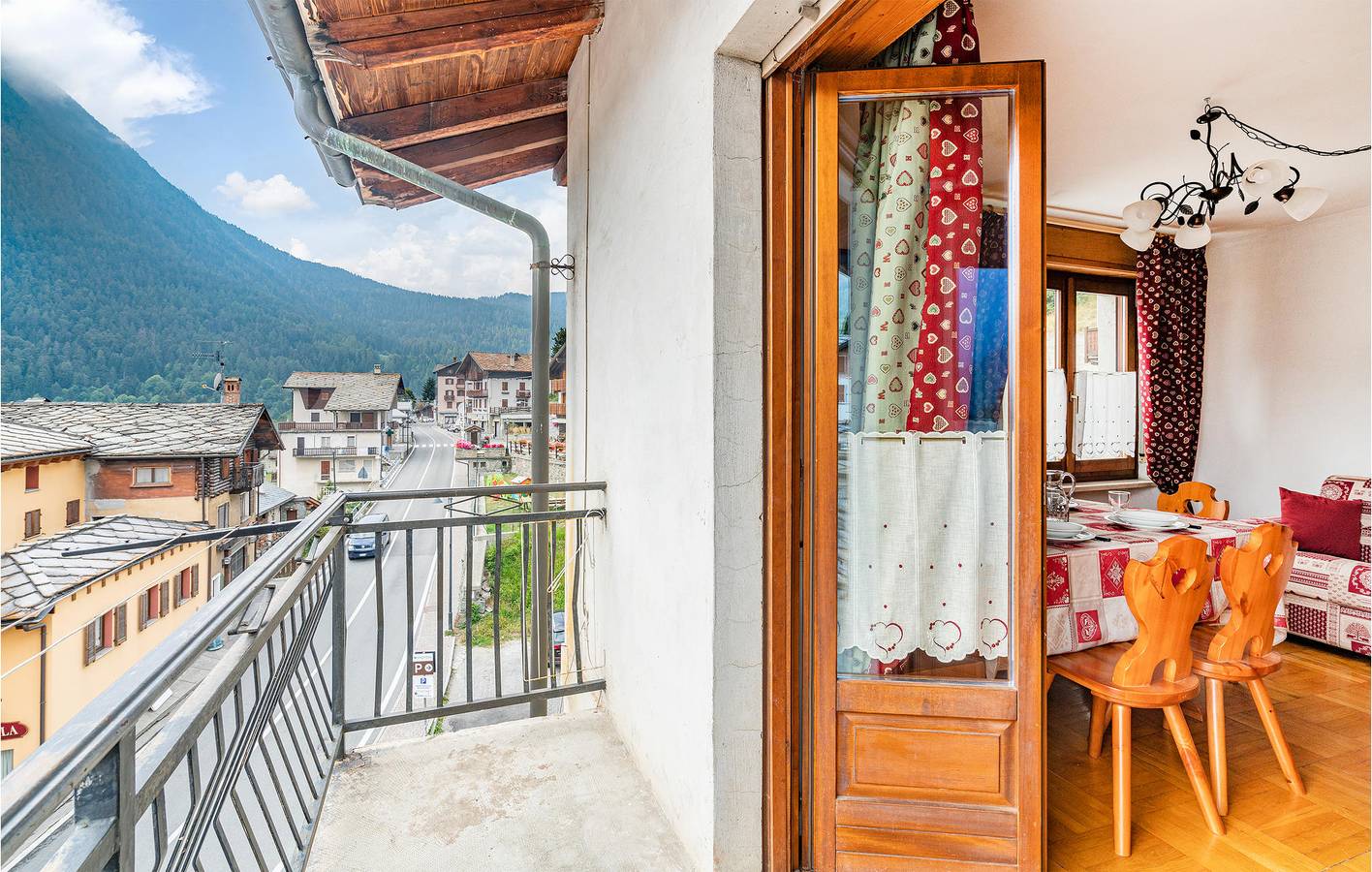 Appartement avec vue sur la montagne à Brusson in Brusson, Commune de Brusson