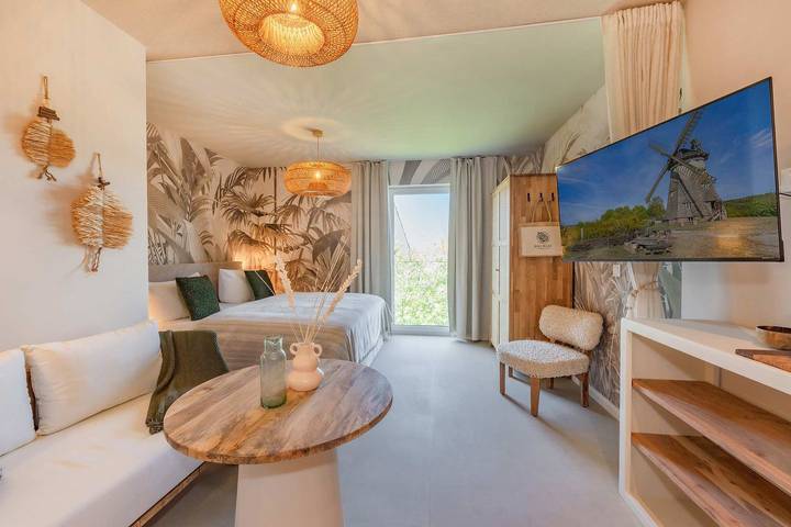 Ferienwohnung für 2 Personen, mit Whirlpool und Terrasse sowie Garten und Sauna in Benz