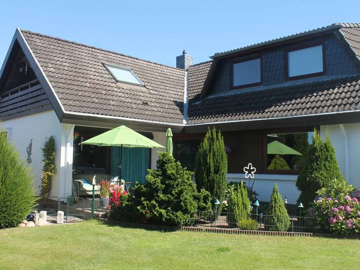 Ferienwohnung für 4 Personen, mit Balkon und Garten in Haithabu