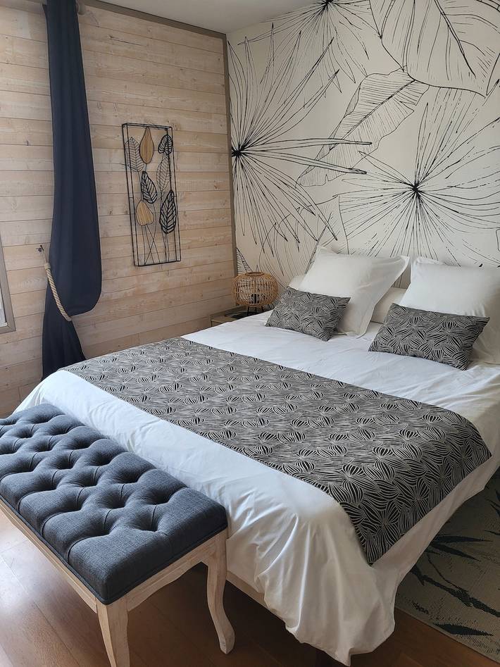 Chambre d’hôtes Domaine Les Cèdres - Bartok avec jardin partagé et Wi-Fi in Mauges-sur-Loire, Région de Cholet