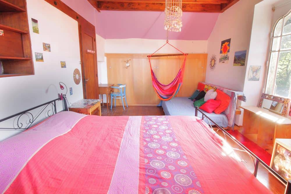 Bohemian holiday home with lake view in Aiguebelette-le-Lac, Chambéry region