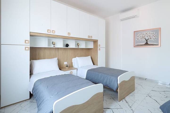 Appartement entier, [Free Parking Elmi -3-Wi-Fi - Ac] lake 700mt ~ in Arona (Lago Maggiore), Commune de Arona