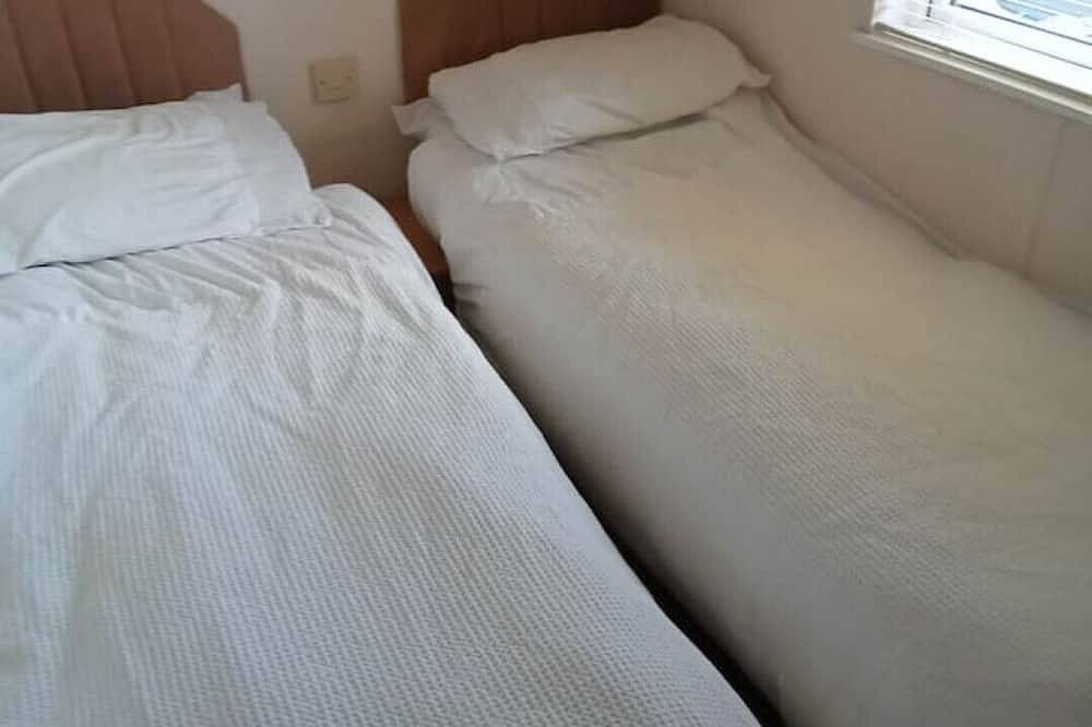 The Shak, Tarbolton, Middlemuir Holiday Park in Ayrshire