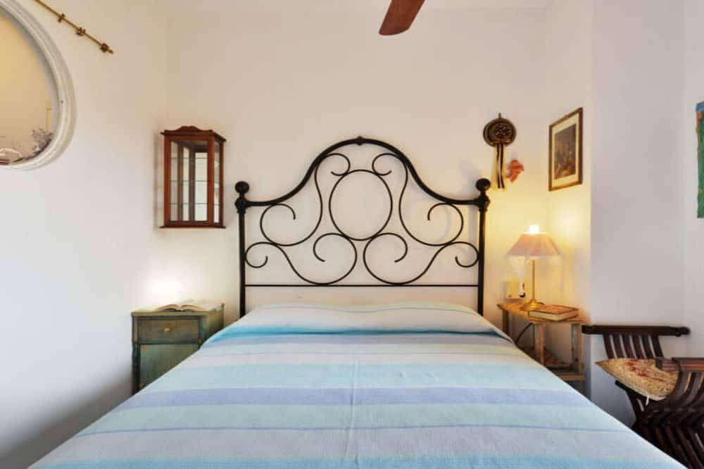 Ganze Wohnung, Casa Gabriella: Your bright, airy, and perfect spot to relax in Porto Azzurro, Toskanischer Archipel