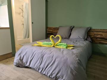 Gîte pour 2 personnes, avec vue dans Office De Tourisme De Lamalou Les Bains