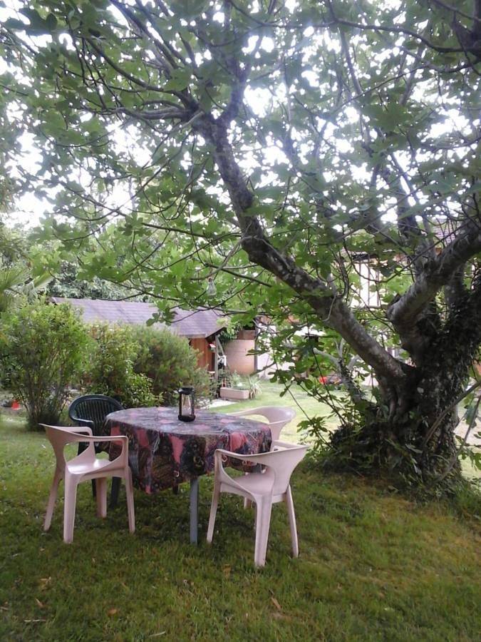 Location de vacances pour 4 personnes, avec Balcon et Terrasse ainsi que Jardin et Vue dans Betplan