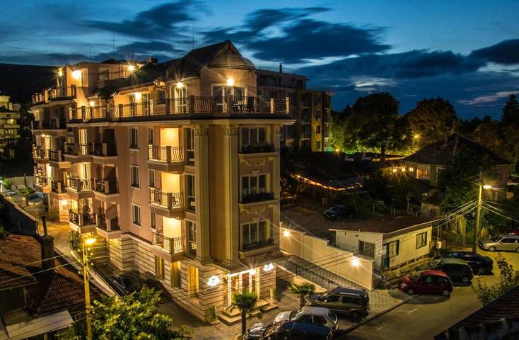 Hotel dla 6 osób, z Taras i Ogród oraz Basen w Obzor