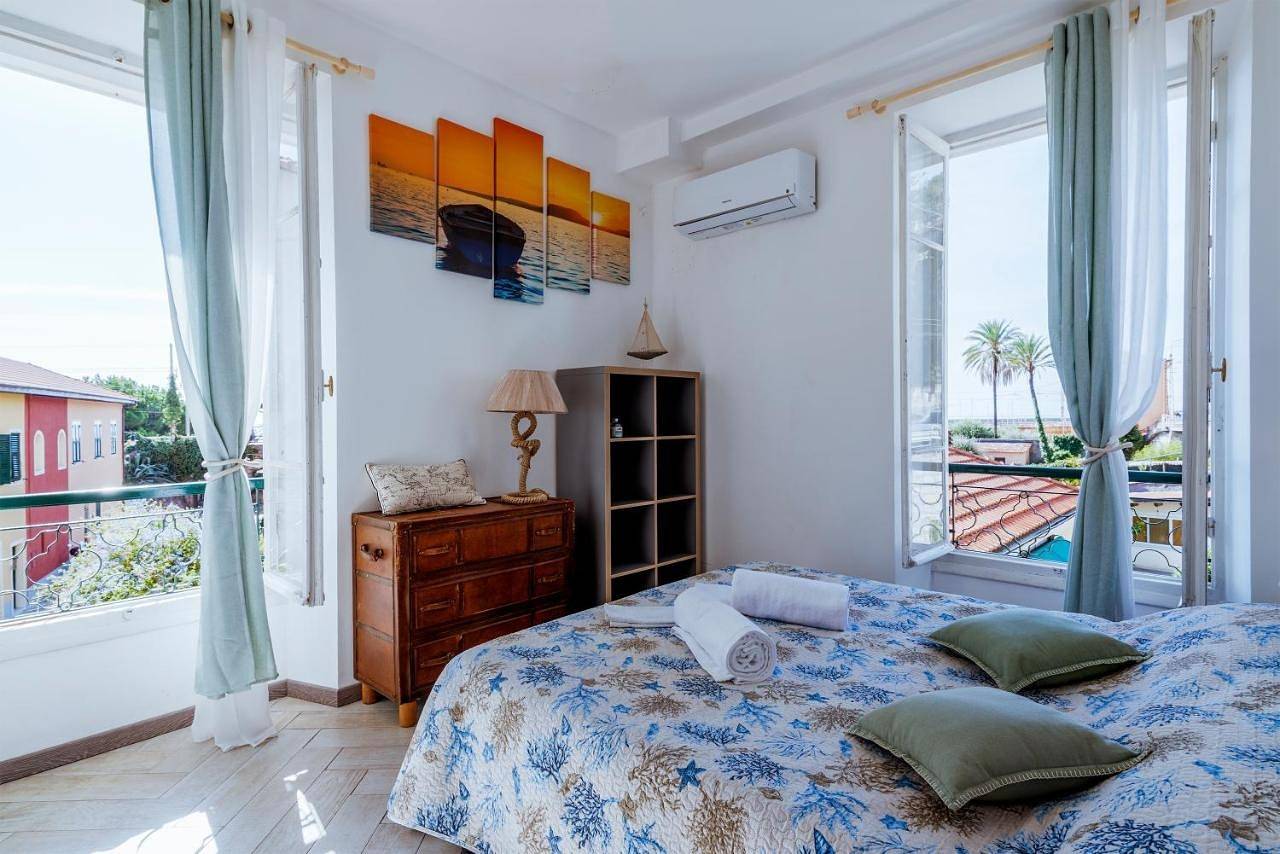 New Fishermans House Seaside, Air conditioning & Wi-Fi in Bordighera, Riviera di Ponente