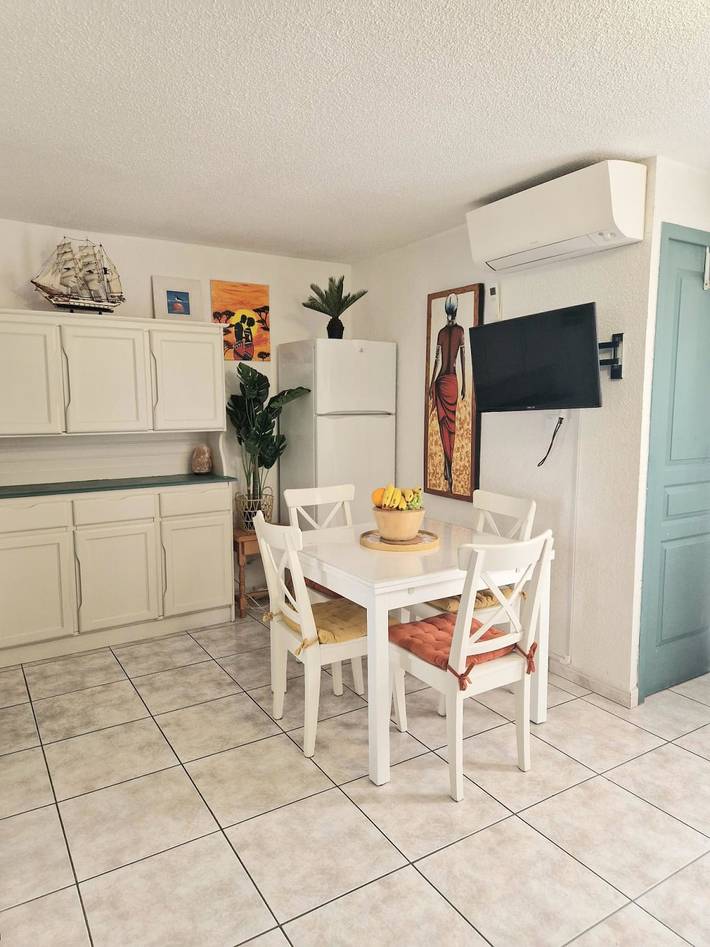 Ganze Wohnung, Ferienwohnung für 4 Personen mit Balkon in Sainte-Marie Plage, Sainte-Marie-la-Mer