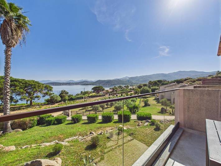 Location de vacances pour 2 personnes, avec jardin et vue ainsi que piscine et bassin pour enfant dans Plage d'Argent - 2