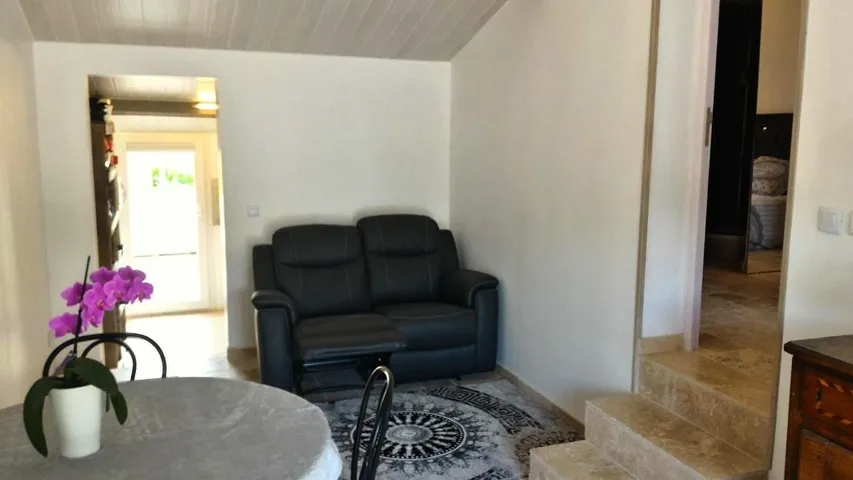 Apartamento de vacaciones para 2 personas, con jardín y piscina - 1