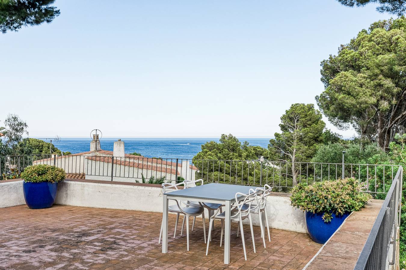Villa 'Sant Genís' mit Meerblick, privatem Pool und Wlan in Platja Grifeu, Oberampurien