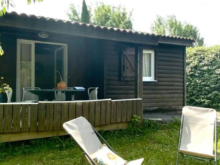 Camping pour 3 personnes, avec Terrasse et Piscine
