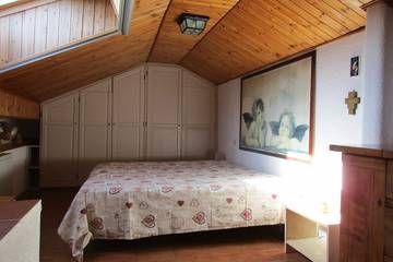 Agriturismo per 5 Persone in Porto Maurizio, Imperia, Foto 2