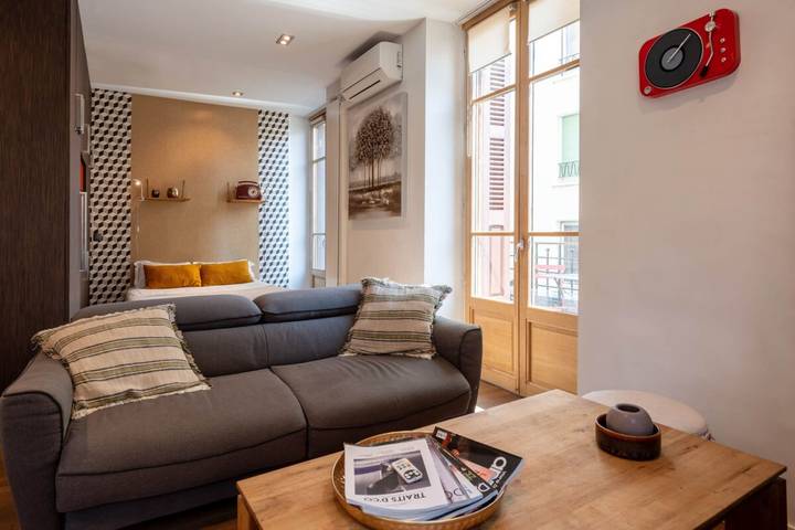 Gîte pour 4 personnes dans Office De Tourisme Lac D Annecy Rive Plein Soleil - 3