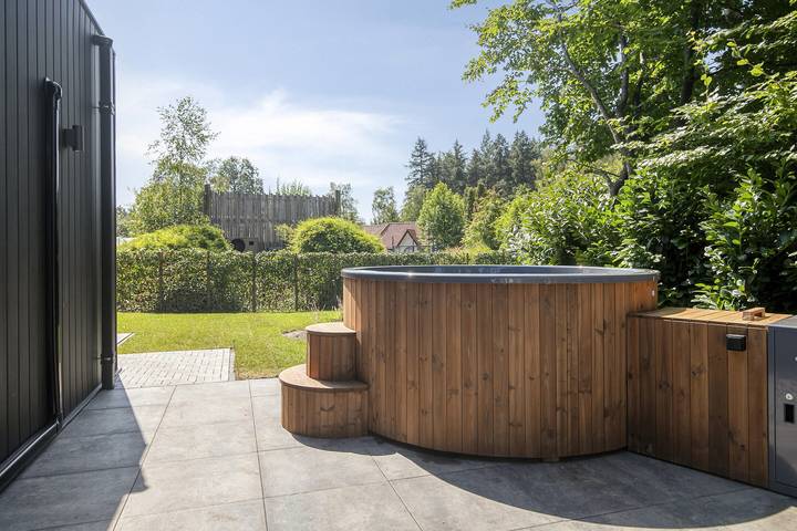 Resort Veluwe — Villa 10 personen Wellness (Hottub) in Veluwe