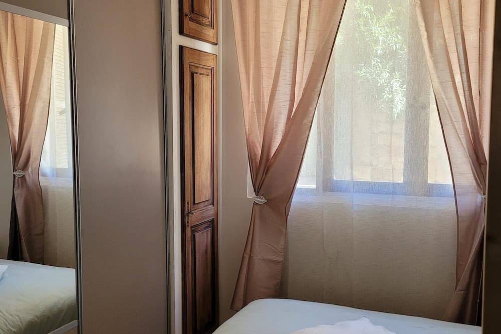 Appartement entier, Petit appartement de charme entre mare et monti in Sartène, Arrondissement de Sartène