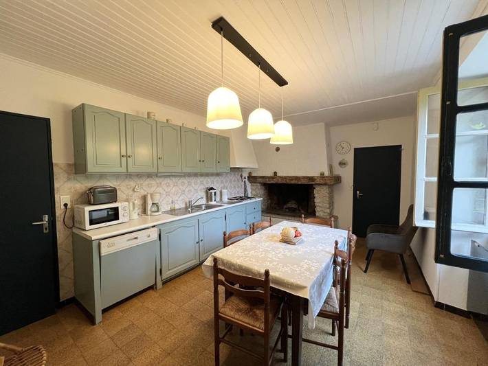 Gîte pour 5 personnes, avec jardin ainsi que vue et terrasse à Saint-Puy - 3