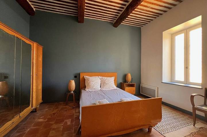 Location de vacances pour 12 personnes, avec terrasse à Quarante - 4