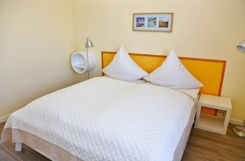 Ganze Wohnung, Exklusive Ferienunterkunft mit außergewöhnlichem Seeblick und Balkon auf Fehmarn in Ostfehmarn, Fehmarn