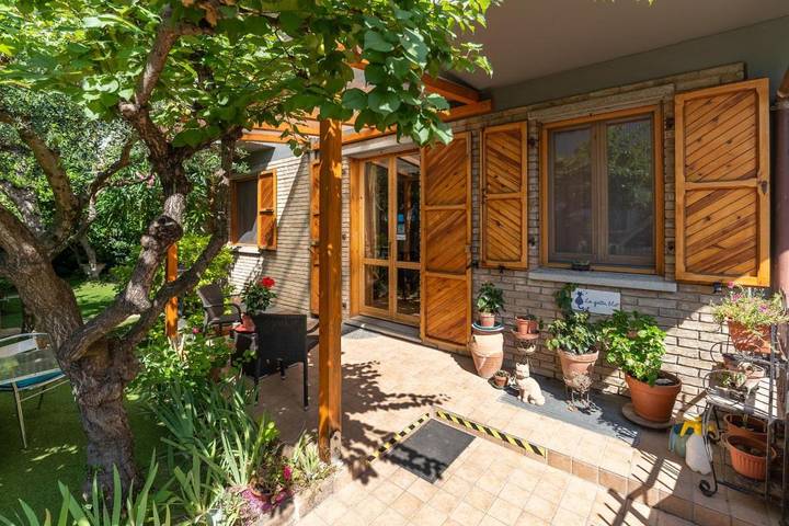 Chambre d’hôte pour 2 personnes, avec Jacuzzi ainsi que Terrasse et Jardin à Cattolica