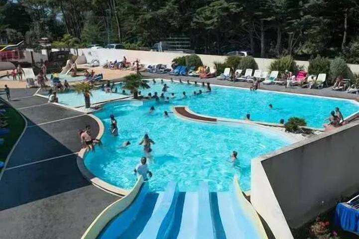 Camping pour 5 personnes à Brem-sur-Mer - 4