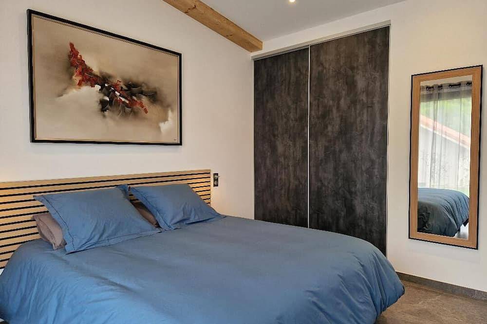 New, independent house for 2 people with panoramic view of the Bauges Massif in Faverges, Parque natural regional del Macizo de Bauges