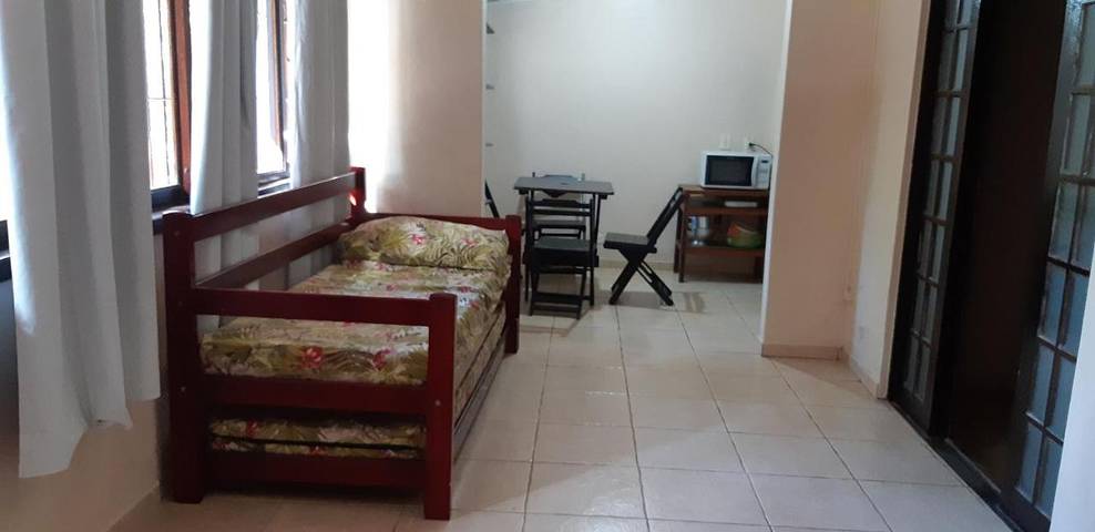 Casas e apartamentos de temporada para 6 pessoas, com piscina, com animais de estimação em Maranduba
