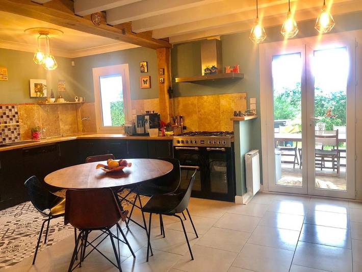 Location de vacances pour 10 personnes, avec piscine et jardin à Yvré-l'Évêque - 2