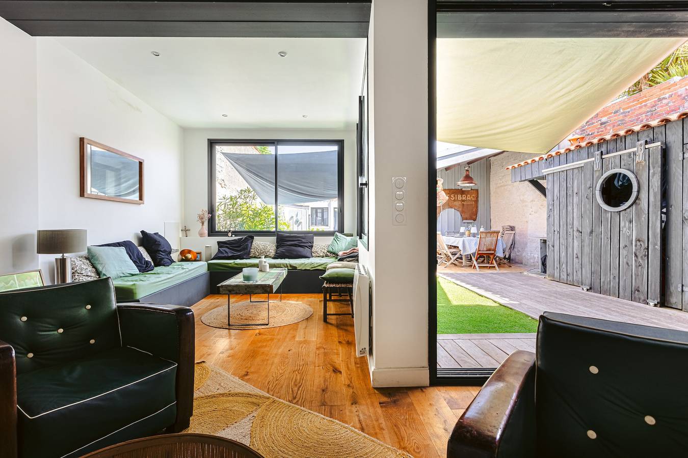Ferienhaus mit privatem Pool, privater Terrasse und Wlan in Le Château-d'Oléron, Côte de Beauté