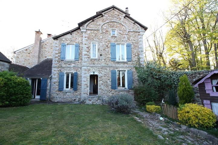 Location de vacances pour 6 personnes, avec balcon et jardin à Chailly-en-Bière