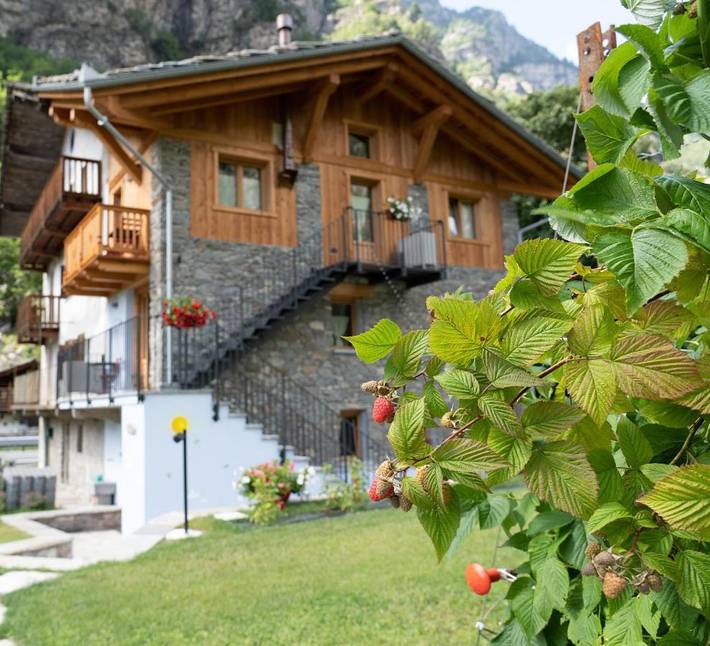 Maison d’hôte pour 2 personnes, avec Balcon et Terrasse ainsi que Jardin et Vue