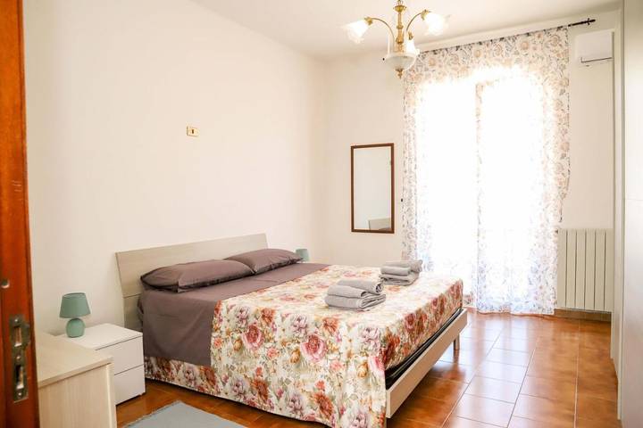 Ferienwohnung für 5 Personen, mit Ausblick und Balkon sowie Garten, mit Haustier