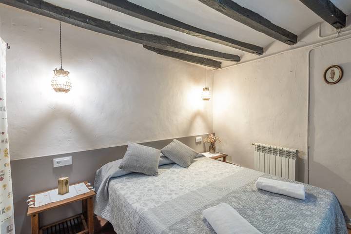 Chalet para 7 personas, con jardín y piscina para niños, Se admiten mascotas en Garrotxa