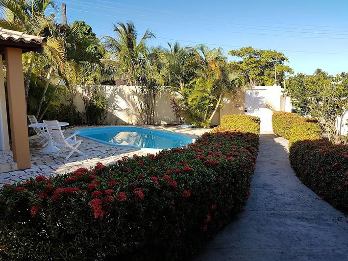 Vacation house for 20 people, with yard and balcony in Brazil