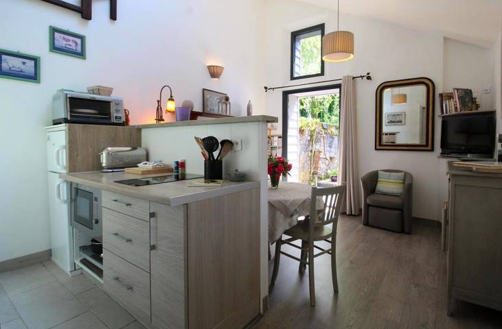 Location de vacances pour 2 personnes, avec Terrasse ainsi que Jardin et Vue à Nonant