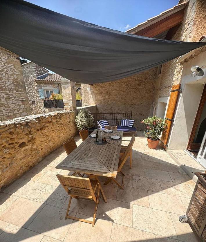 Location de vacances pour 5 personnes, avec Jacuzzi ainsi que Terrasse et Vue à Saint-Laurent-des-Arbres - 2