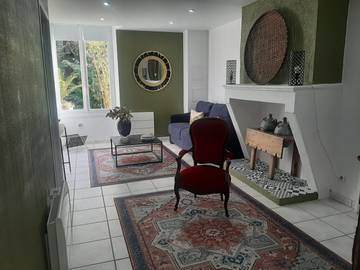 Gîte pour 4 personnes, avec piscine et jardin en Gironde