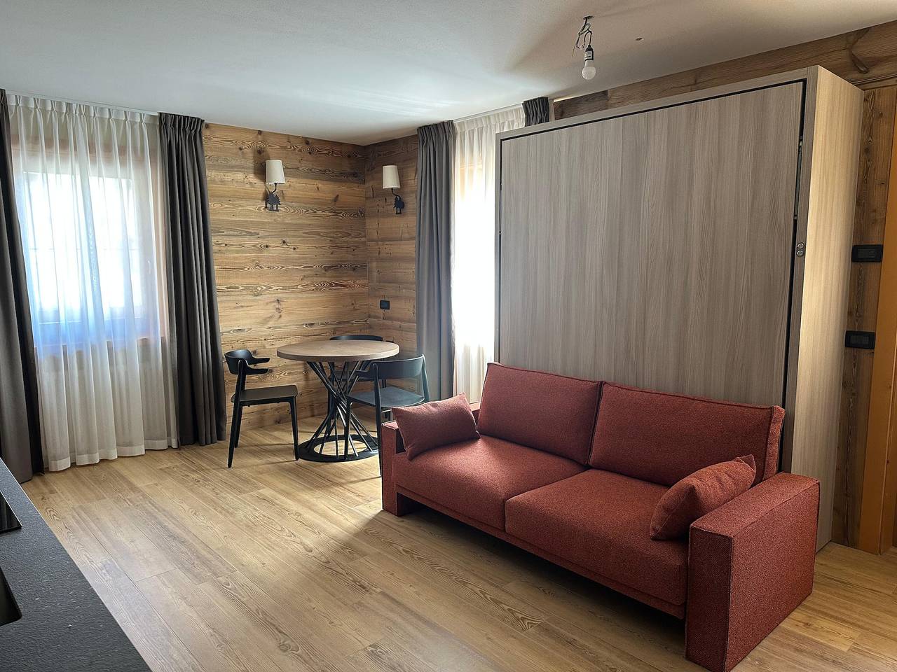 Ganzes Studio, Ferienwohnung 'Cràp de la Parè' mit Bergblick, Gemeinschaftsgarten und Wi-Fi in Livigno (Stadt), Livigno